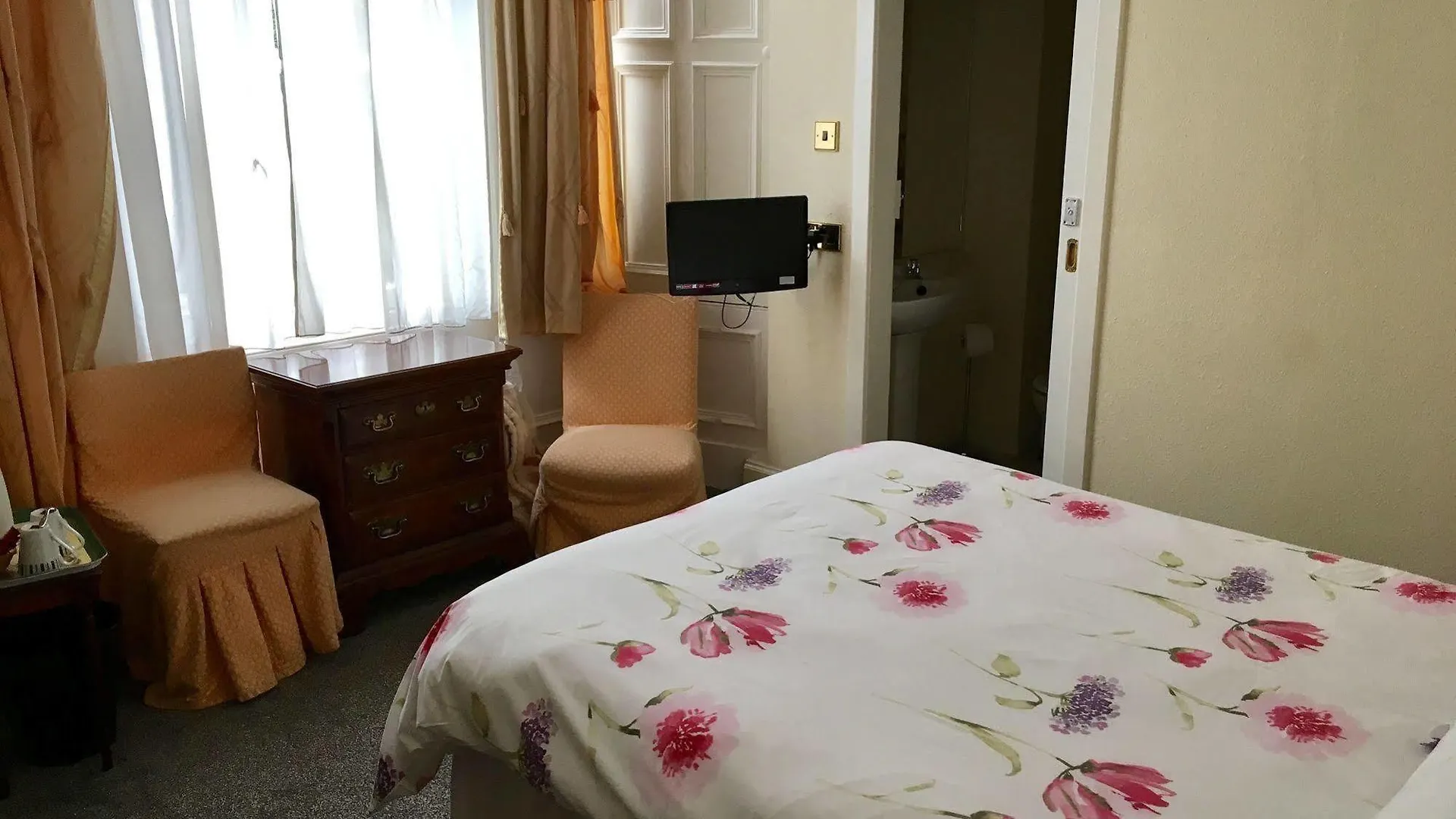 *** Penzion Hotel Dorstan House EDI Velká Británie